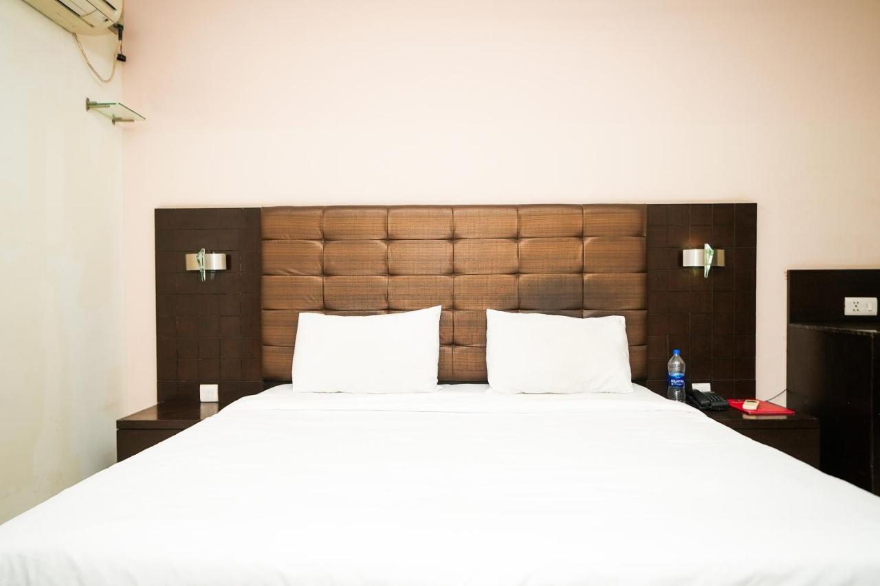 Stay Well Hotels & Homes Gurgaon Zewnętrze zdjęcie