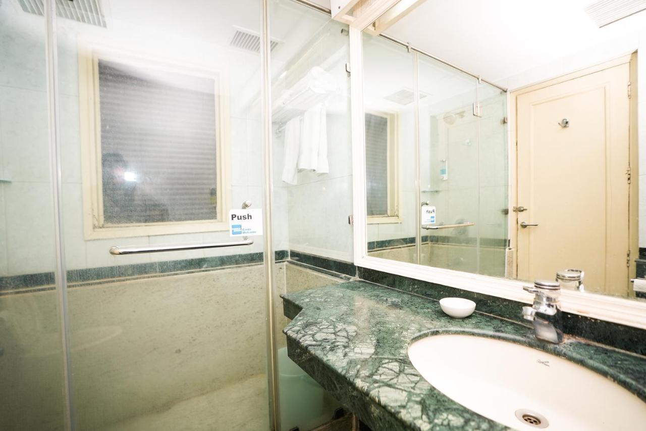 Stay Well Hotels & Homes Gurgaon Zewnętrze zdjęcie
